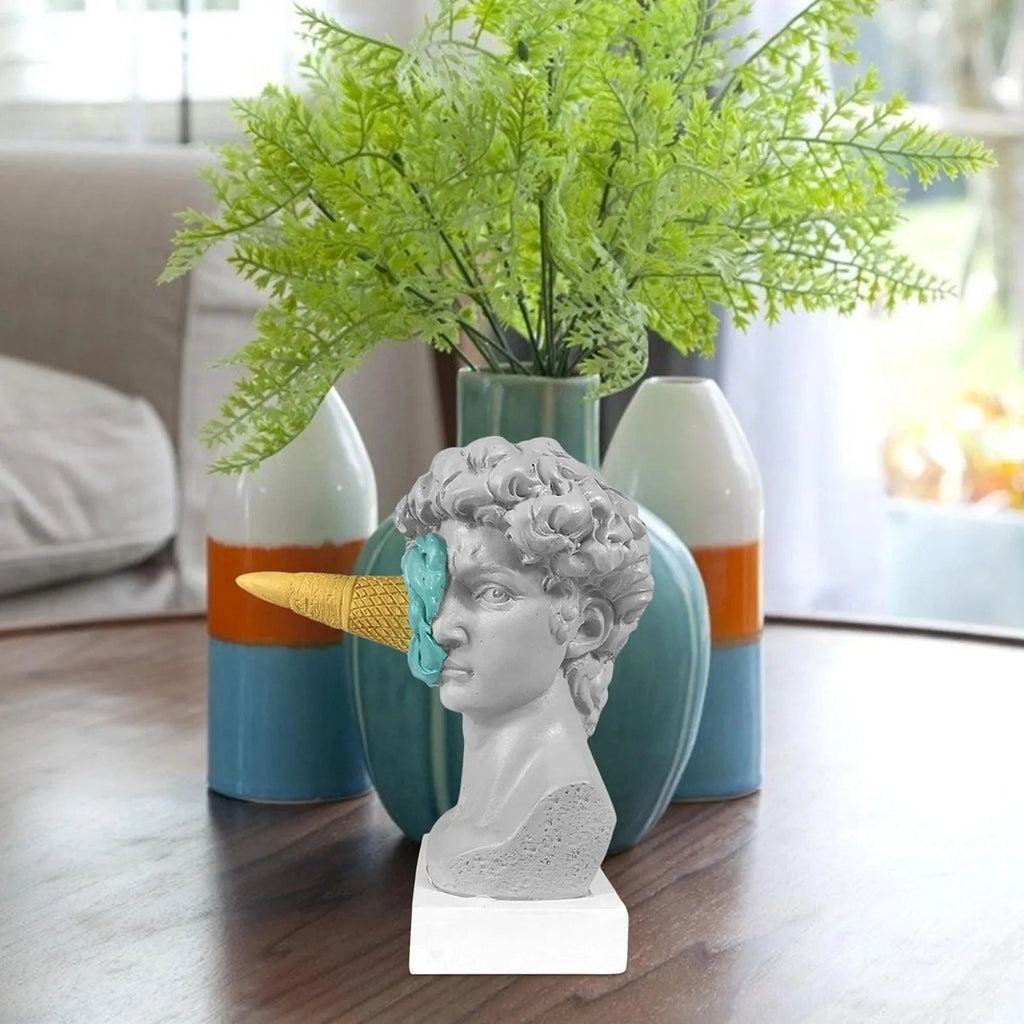 Escultura em Resina David de Sorvete Pós-moderno - Loja Sem Barreiras